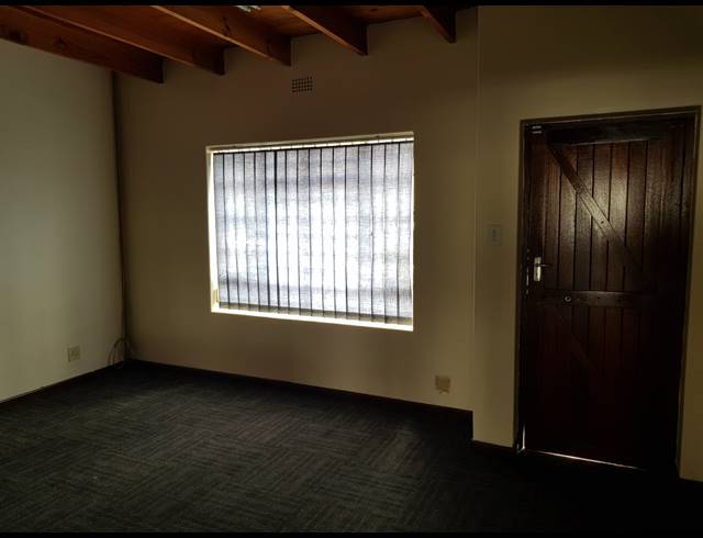 433M² FACTORY TO LET IN BELLVILLE CENTRAL